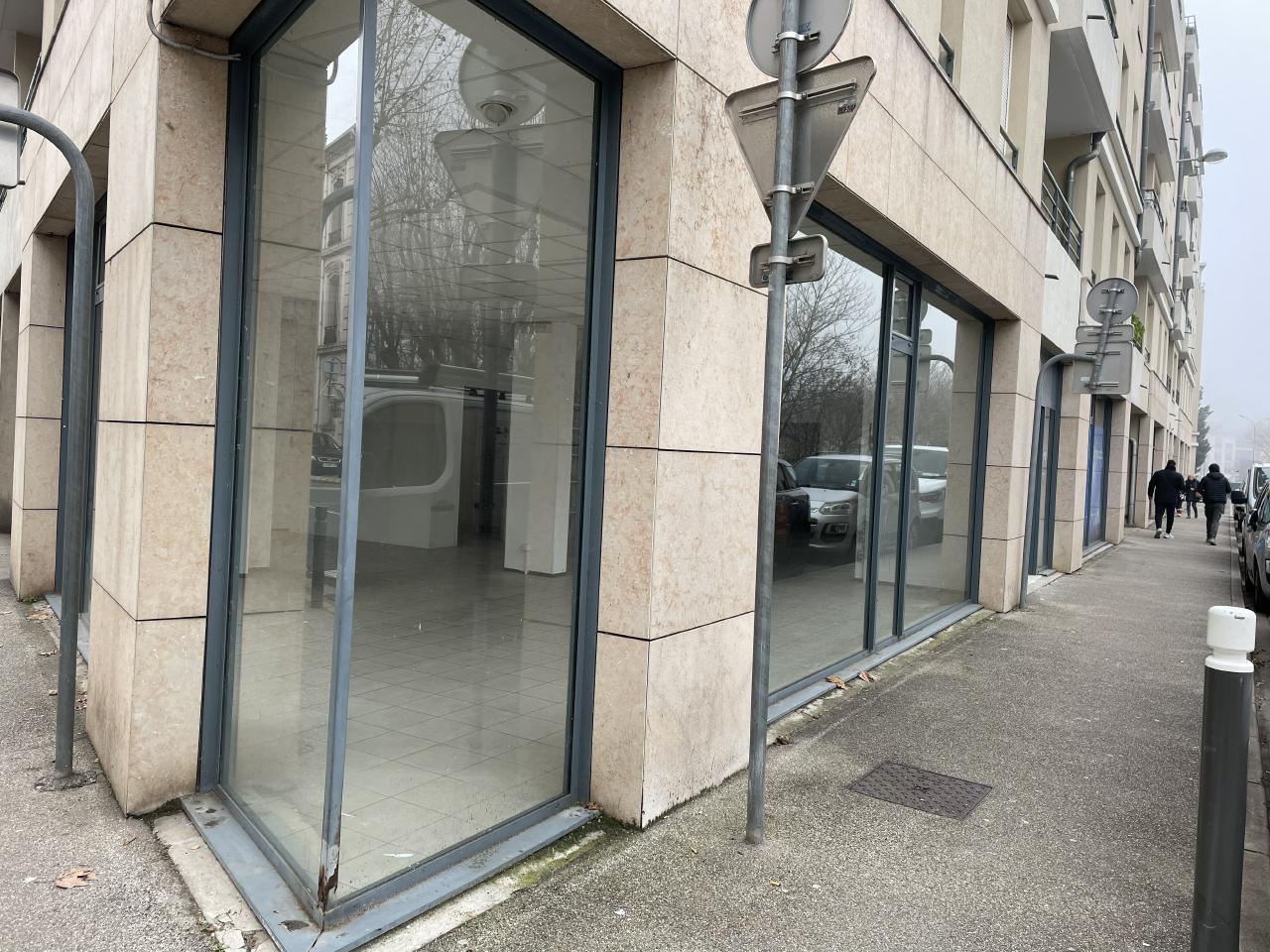Local d'activité Villefranche-sur-Saône 155m² Location local d'activité Villefranche-sur-Saône Rhône OLACT2419733 6